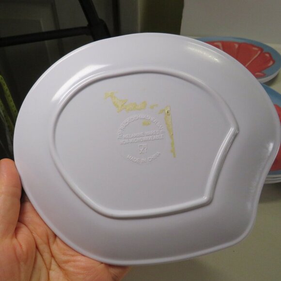 Melamine (16) Pink Seashell Plates on blue background 7" - Picture 3 of 6